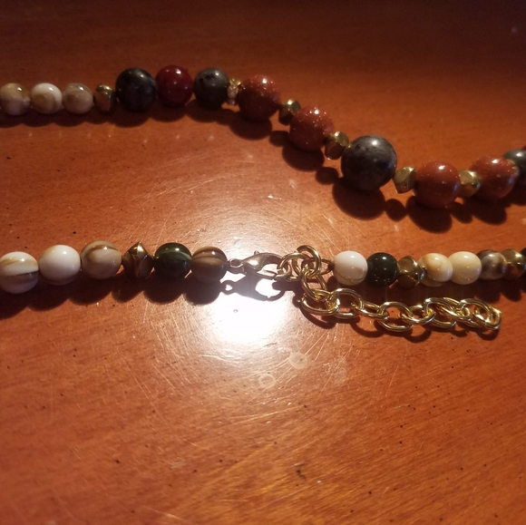 Sparkling Beaded Necklace - Picture 5 of 5